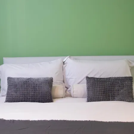 Casa Dante - Welchome Daire Stresa